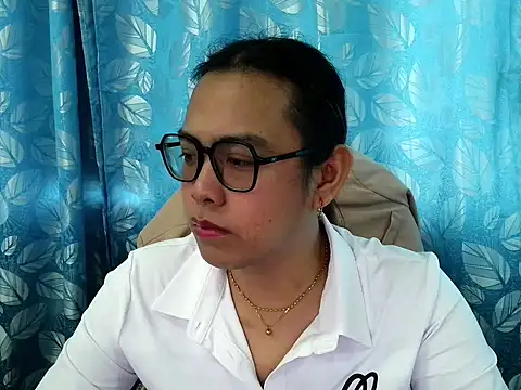 Your PrettyGirlxxx online show from November 12, 11:47 pm