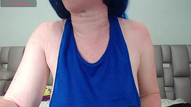 Kittywhiteass online show from October 12, 10:39 am