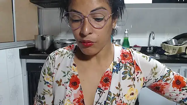 kateleyagrey online show from March 27, 6:52 pm