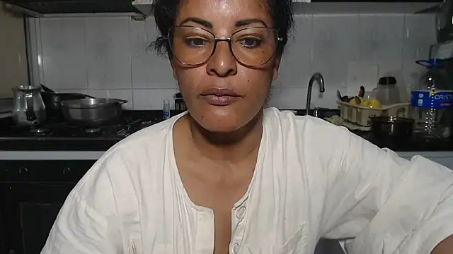 kateleyagrey online show from December 17, 7:51 pm