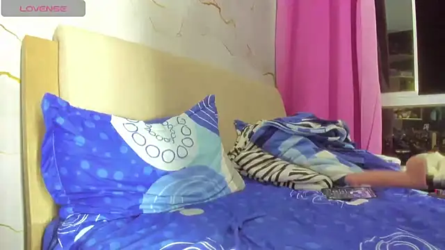 brunettedirty online show from October 17, 11:30 pm