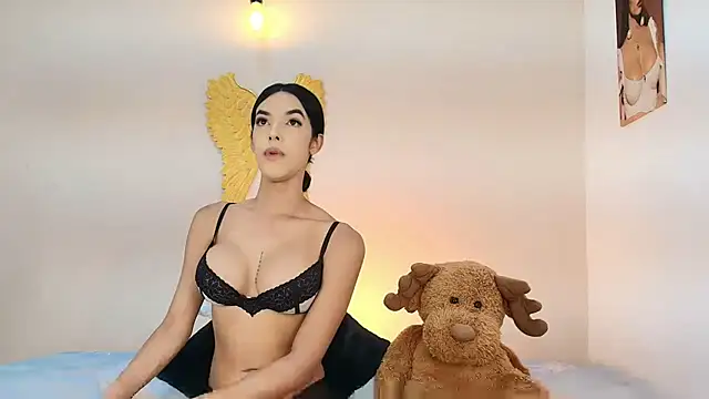 salome Collins 1 online show from May 7, 11:30 pm