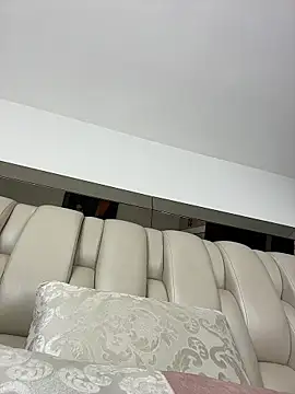 ALISSON FOXXX1 online show from April 7, 10:56 pm