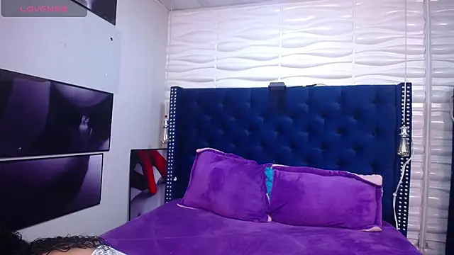 SalmaTits online show from May 4, 1:48 pm