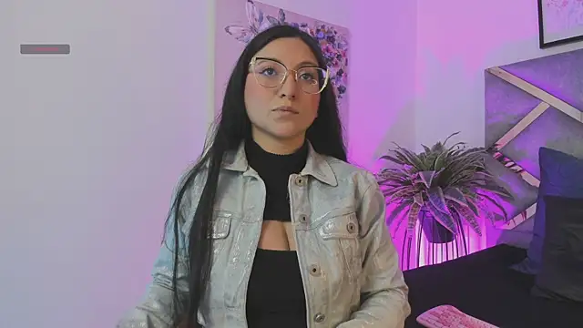 lucy neil online show from January 6, 4:05 am