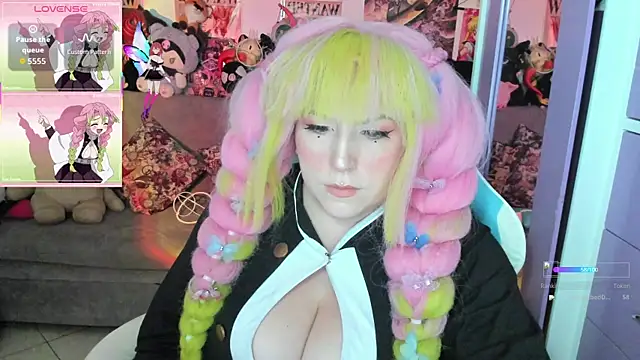 candyy new online show from October 25, 8:15 pm