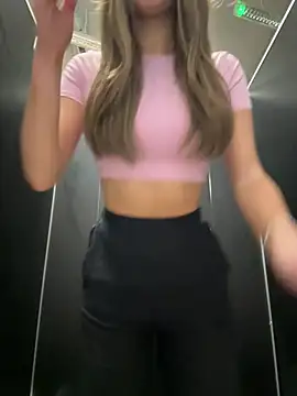 barbiehumpxxx online show from July 14, 10:25 pm