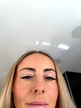 EmaSalis online show from November 1, 10:52 am