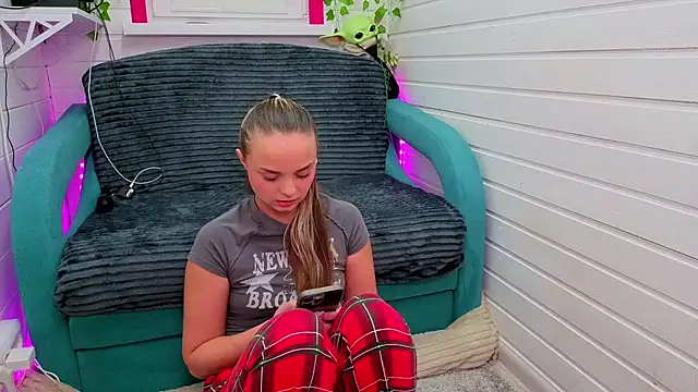 Misss Vikk online show from November 26, 7:42 am