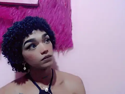 nickyminach  online show from January 13, 12:16 am