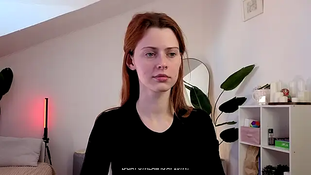 doll lesli online show from September 12, 6:35 am