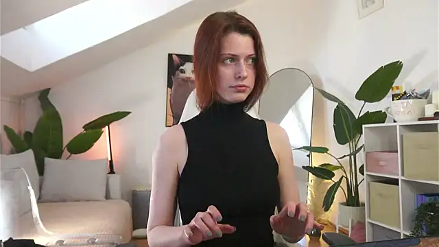 doll lesli online show from March 10, 12:42 pm