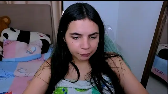  elenna online show from December 17, 5:39 pm