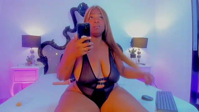 laqquishax online show from March 7, 5:14 am