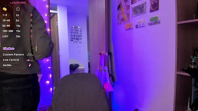 linda giggle online show from October 1, 2:05 am