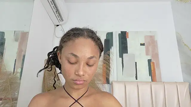 kristyl paez online show from June 2, 7:26 pm