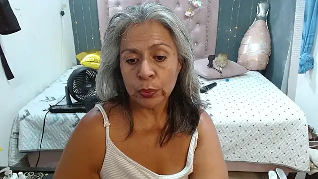 lalisha 96 online show from April 1, 1:39 am