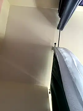 SuzieWanKenobi online show from September 14, 10:35 am