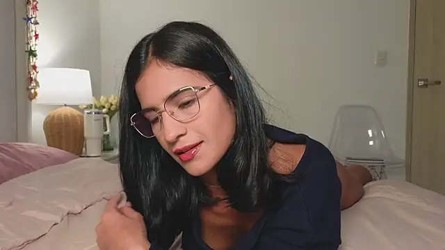 I am kat online show from April 21, 2:48 am