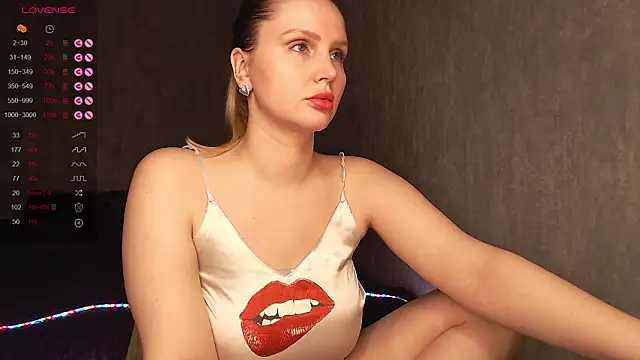 nutcrew online show from February 4, 6:44 pm