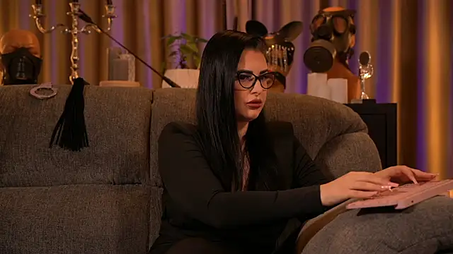 kelly kent online show from September 18, 7:56 pm