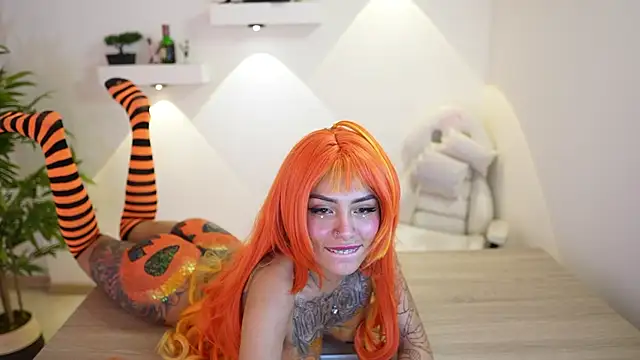 Scarlett collins02 online show from November 1, 12:59 am