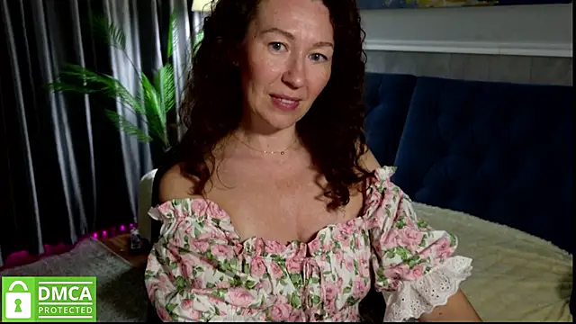 MyrtleGirl 5 online show from July 18, 8:22 pm