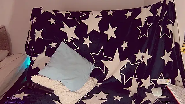 cutenessa online show from September 18, 1:26 am