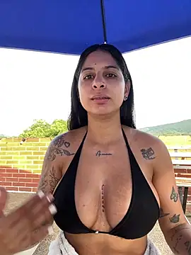 charlotte stevenss  online show from February 8, 12:53 pm