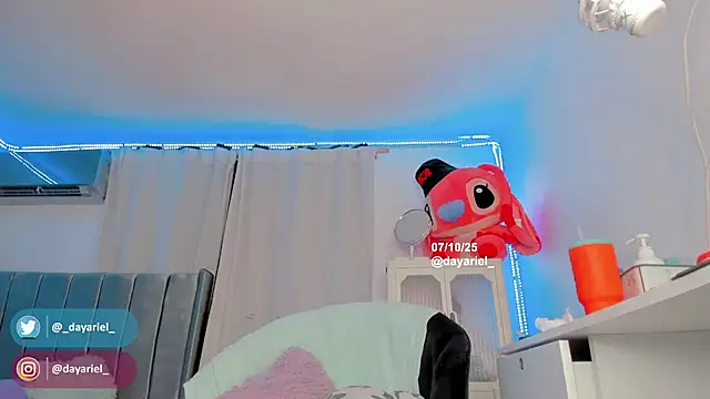 Yellowranger1 online show from October 8, 2:38 am