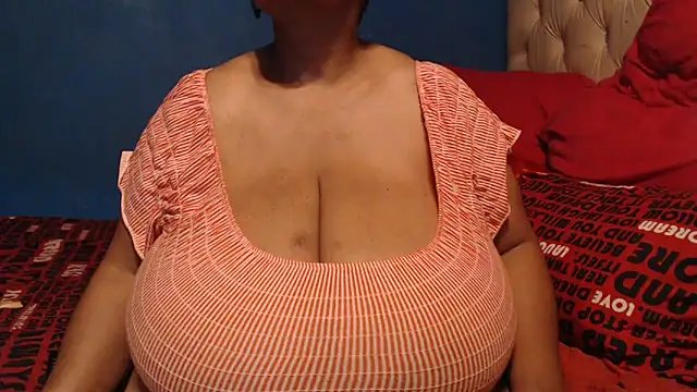 CUTEFIRMMELONSS online show from October 25, 8:26 pm