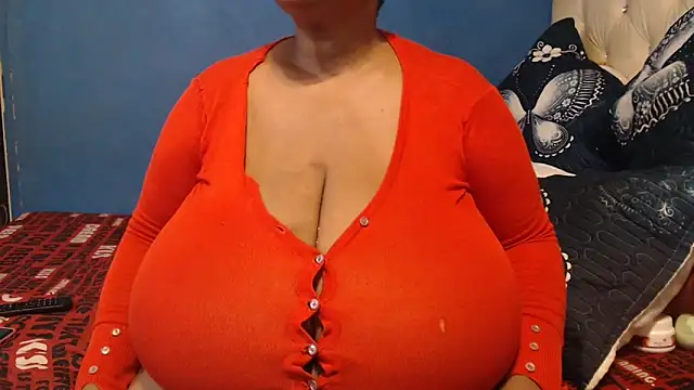 CUTEFIRMMELONSS online show from March 24, 12:43 pm