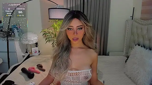 FinestGirlx online show from September 9, 6:41 pm