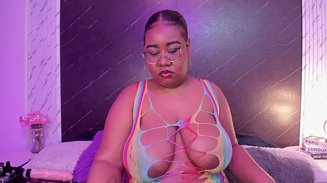 Darnellqueen online show from September 18, 4:00 am