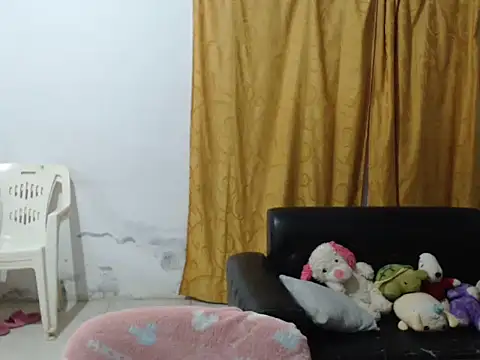 kiara red4 online show from June 18, 5:09 am