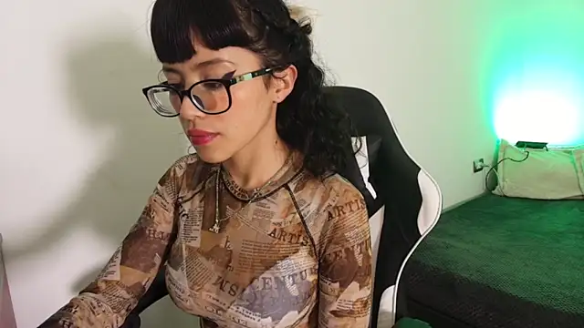 Marcelinee   online show from November 25, 10:43 pm