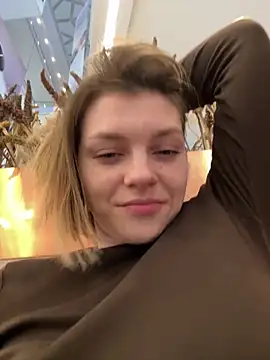 ValenciaShock online show from March 24, 6:52 am