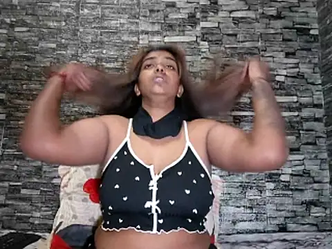 Xindias fantasyX online show from March 3, 6:25 pm