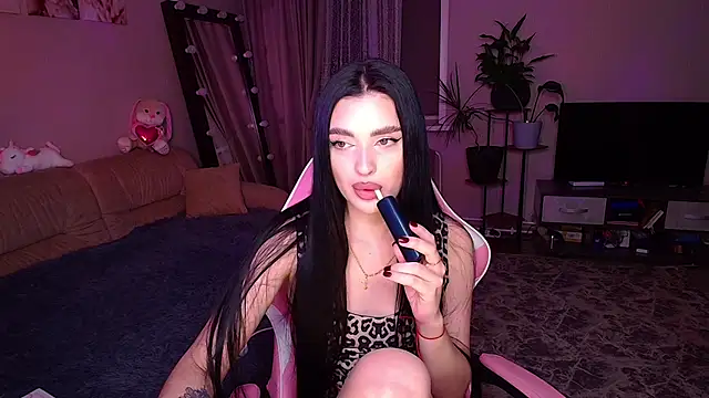   Malika   online show from October 18, 2:31 pm