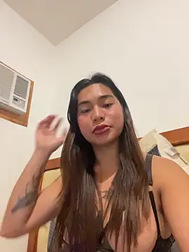 Lustrous Nathalie online show from December 2, 6:04 am