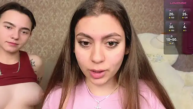 twobabesweet online show from October 7, 5:01 am