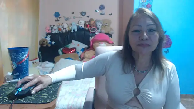 milfeddy  online show from September 10, 9:26 pm