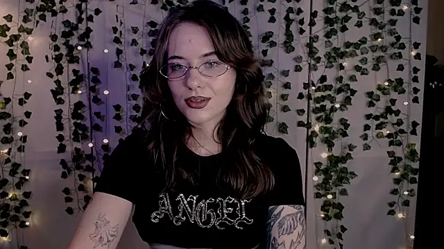 risha laas online show from January 17, 7:54 pm