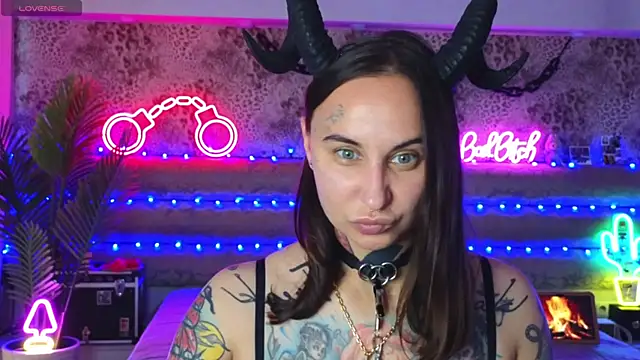 Cool Freak  online show from June 19, 10:19 am