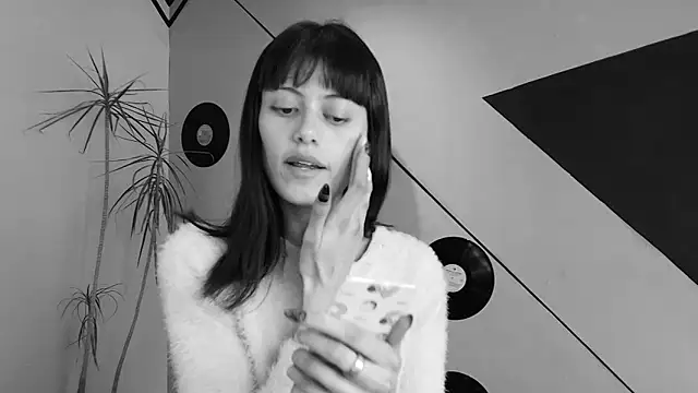  Jessy Moon  online show from September 19, 8:19 pm