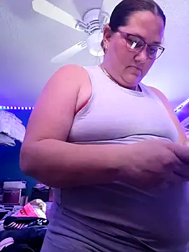 SexyNikki6969 online show from April 2, 3:53 pm