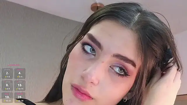 Alexa Thaylor  online show from April 10, 3:29 pm