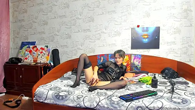 KagamiTayga online show from December 1, 3:43 am