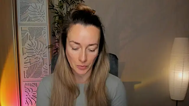 RebeccaMartinez online show from February 25, 7:07 am