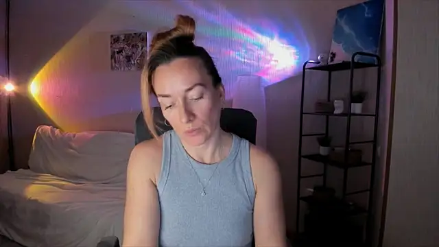 RebeccaMartinez online show from November 3, 11:58 am